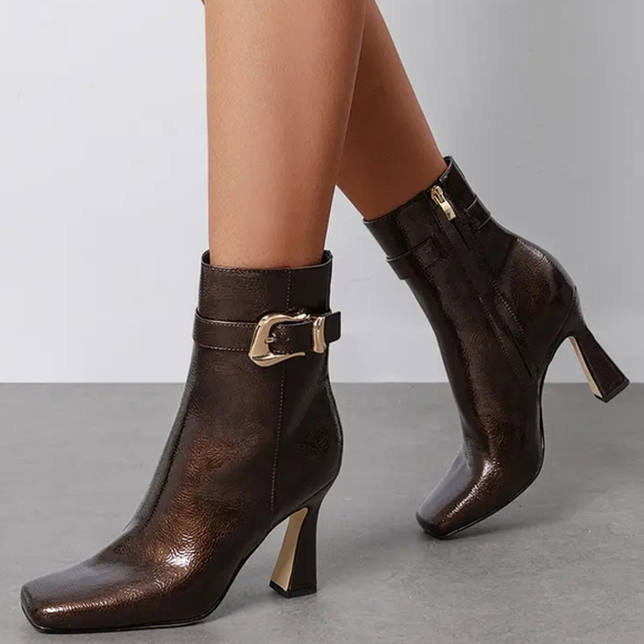 Chic Brown Heeled Boots with Gold Buckle - Picture 2 of 3